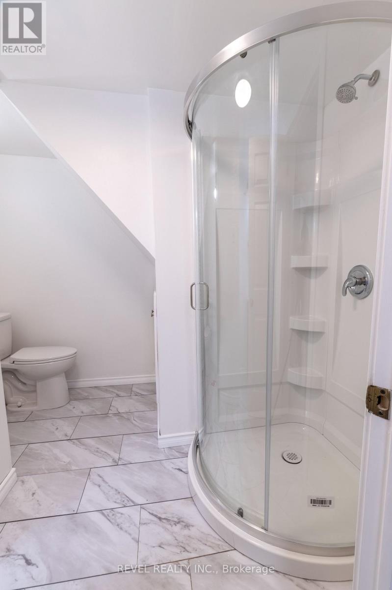 136 Lacey Crescent, London South, Ontario  N6E 2E7 - Photo 25 - X12985210