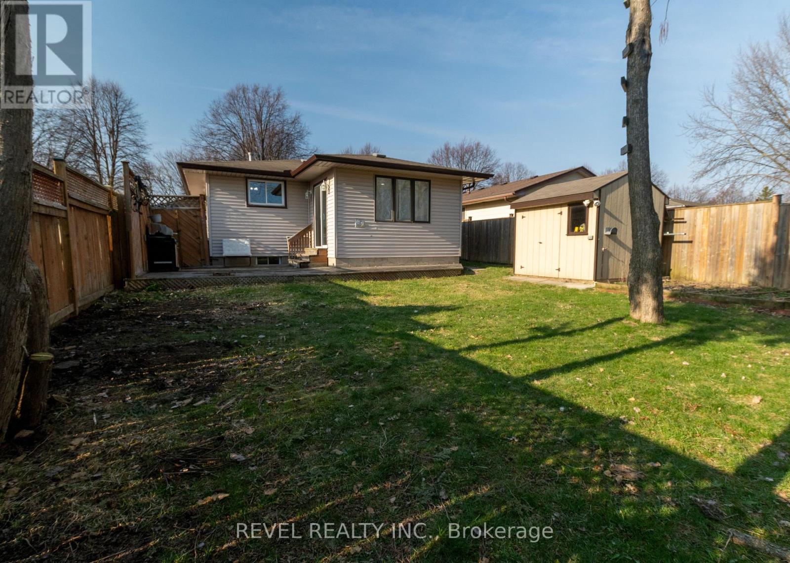136 Lacey Crescent, London South, Ontario  N6E 2E7 - Photo 29 - X12985210