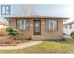 136 LACEY CRESCENT, London South, Ontario