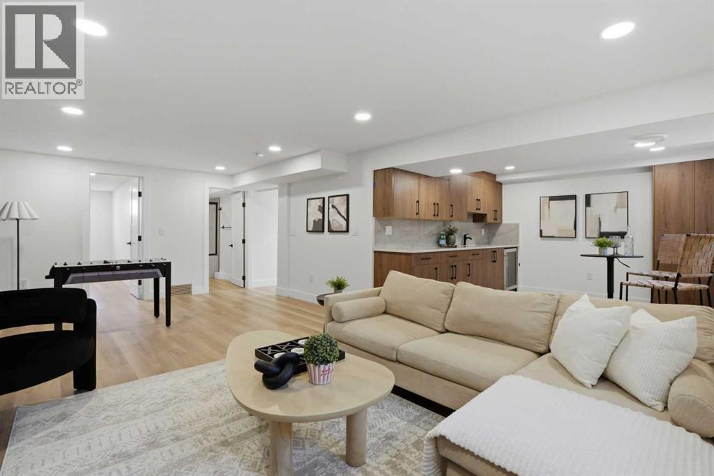 1303 87 Avenue Sw, Calgary, Alberta  T2V 0W2 - Photo 25 - A2297184