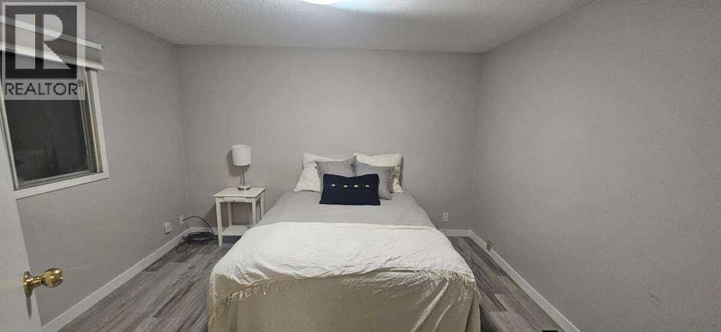 5489 51 Avenue, Lacombe, Alberta  T4L 1K9 - Photo 8 - A2300381