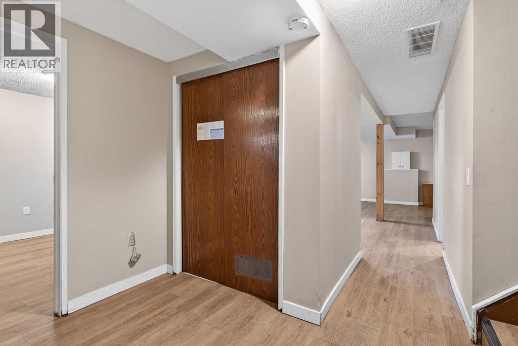 5543 Dalhart Road NW, Calgary, Alberta  T3A 1S8 - Photo 25 - A2300794