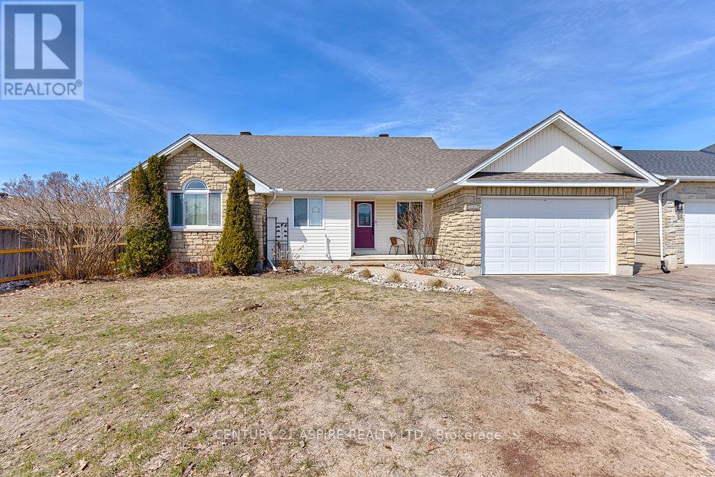 1034 Limestone Trail, Petawawa, Ontario  K8H 0A5 - Photo 1 - X12984950