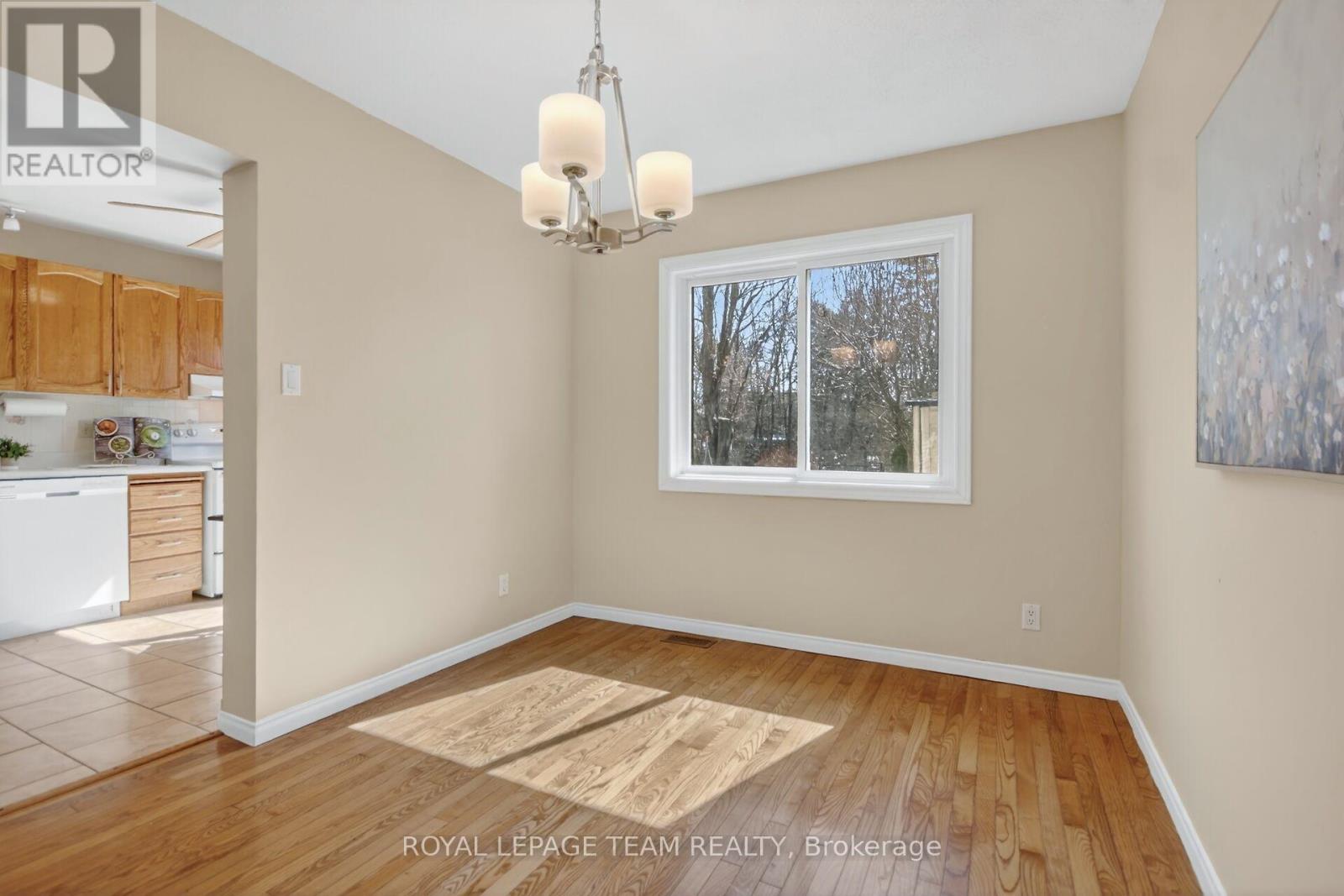 74 Palomino Drive, Ottawa, Ontario  K2M 1N2 - Photo 18 - X12984976