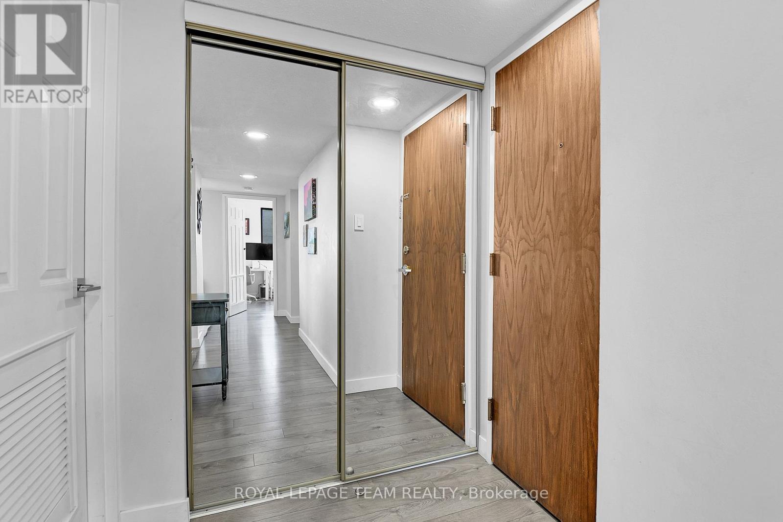 1407 - 470 Laurier Avenue W, Ottawa, Ontario  K1R 7W9 - Photo 8 - X12984990