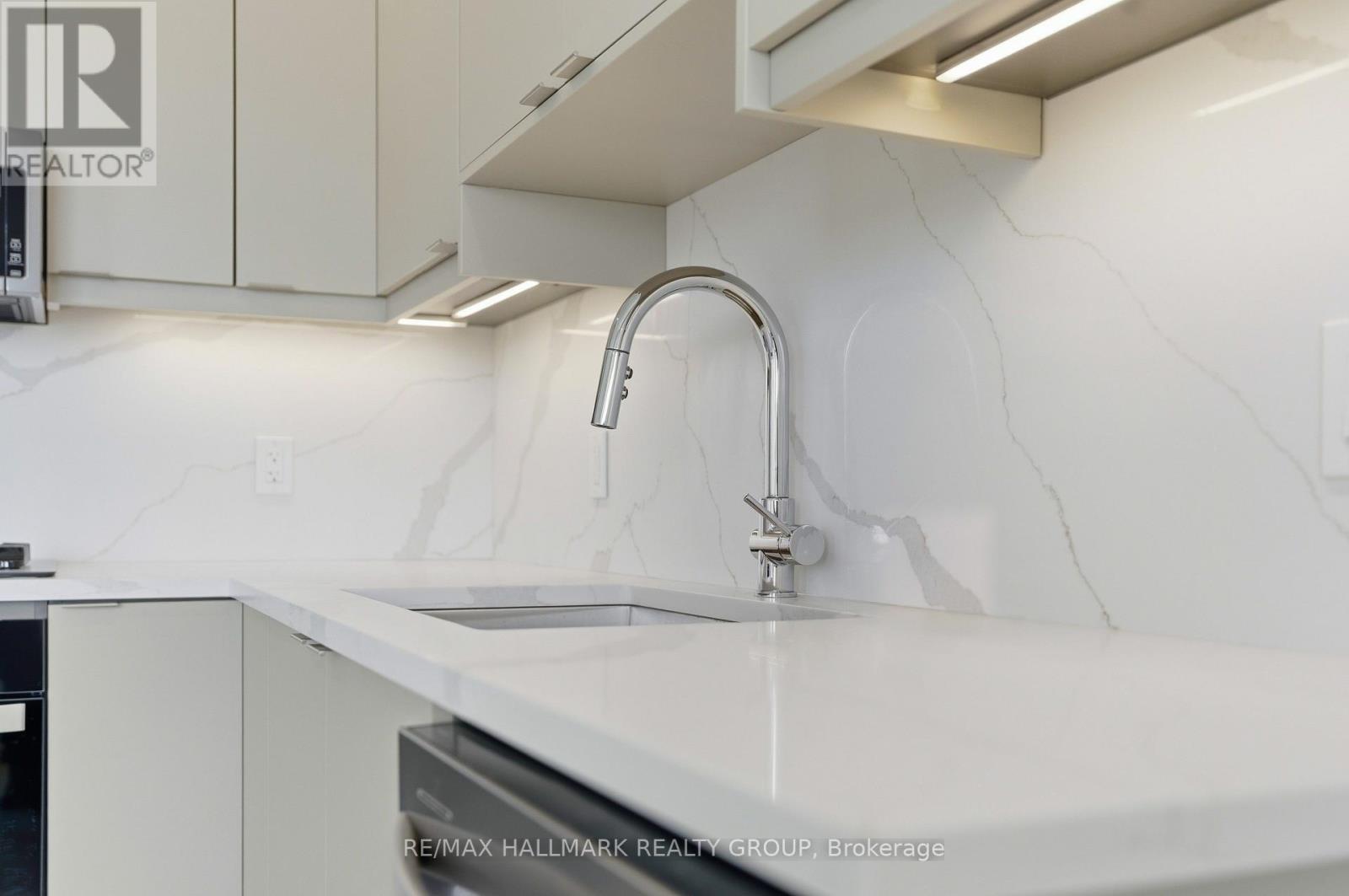 2601 - 180 George Street, Ottawa, Ontario  K1N 0G8 - Photo 3 - X12985104