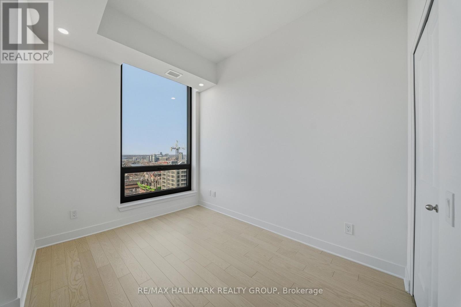 2601 - 180 George Street, Ottawa, Ontario  K1N 0G8 - Photo 8 - X12985104