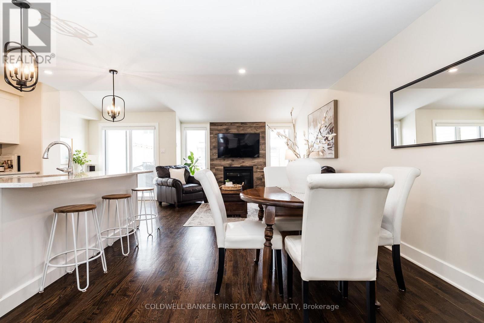 211 Purchase Crescent, Ottawa, Ontario  K2S 2L8 - Photo 11 - X12985110