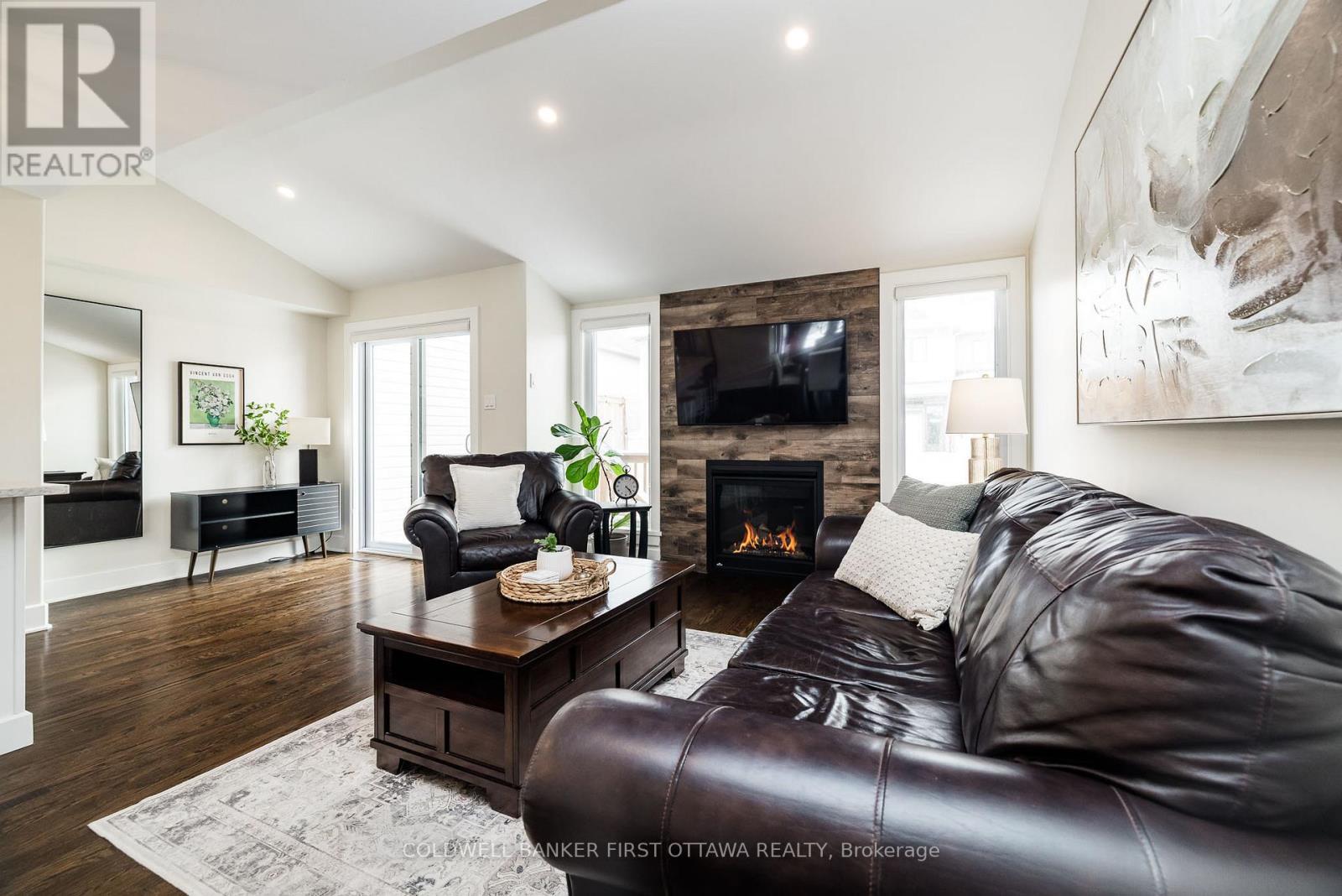 211 Purchase Crescent, Ottawa, Ontario  K2S 2L8 - Photo 9 - X12985110