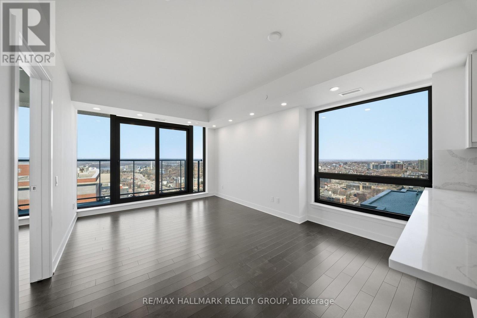 2406 - 180 George Street, Ottawa, Ontario  K1N 0G8 - Photo 12 - X12985122