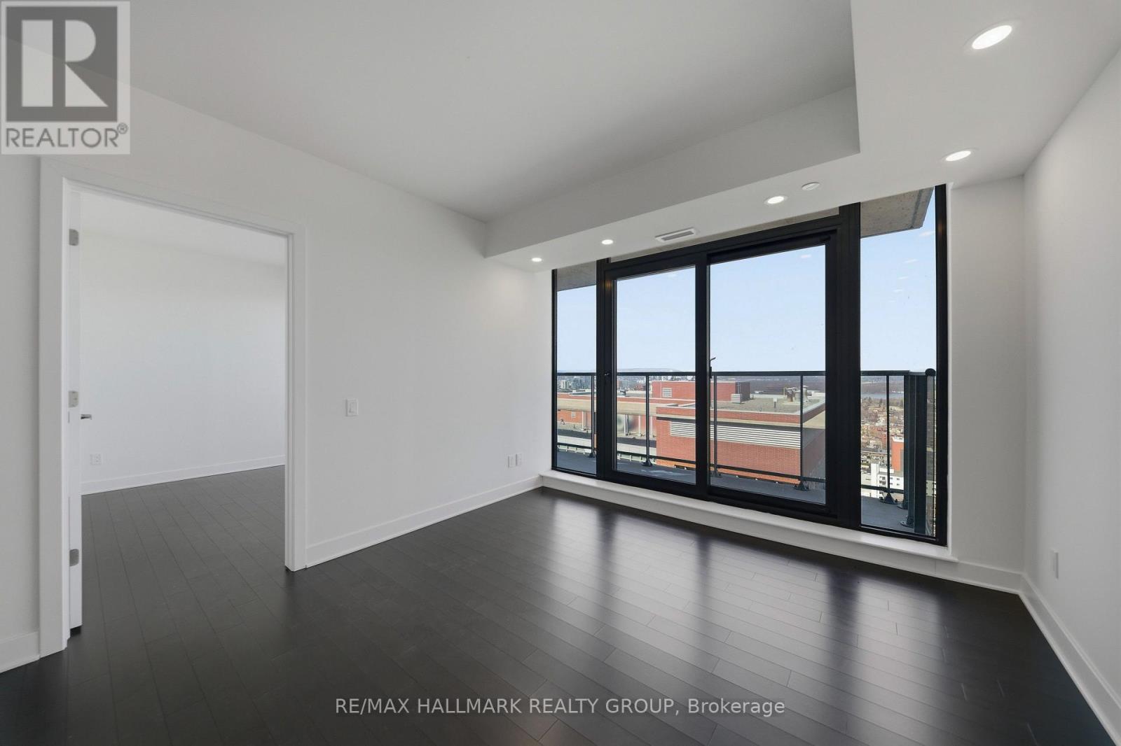 2406 - 180 George Street, Ottawa, Ontario  K1N 0G8 - Photo 13 - X12985122