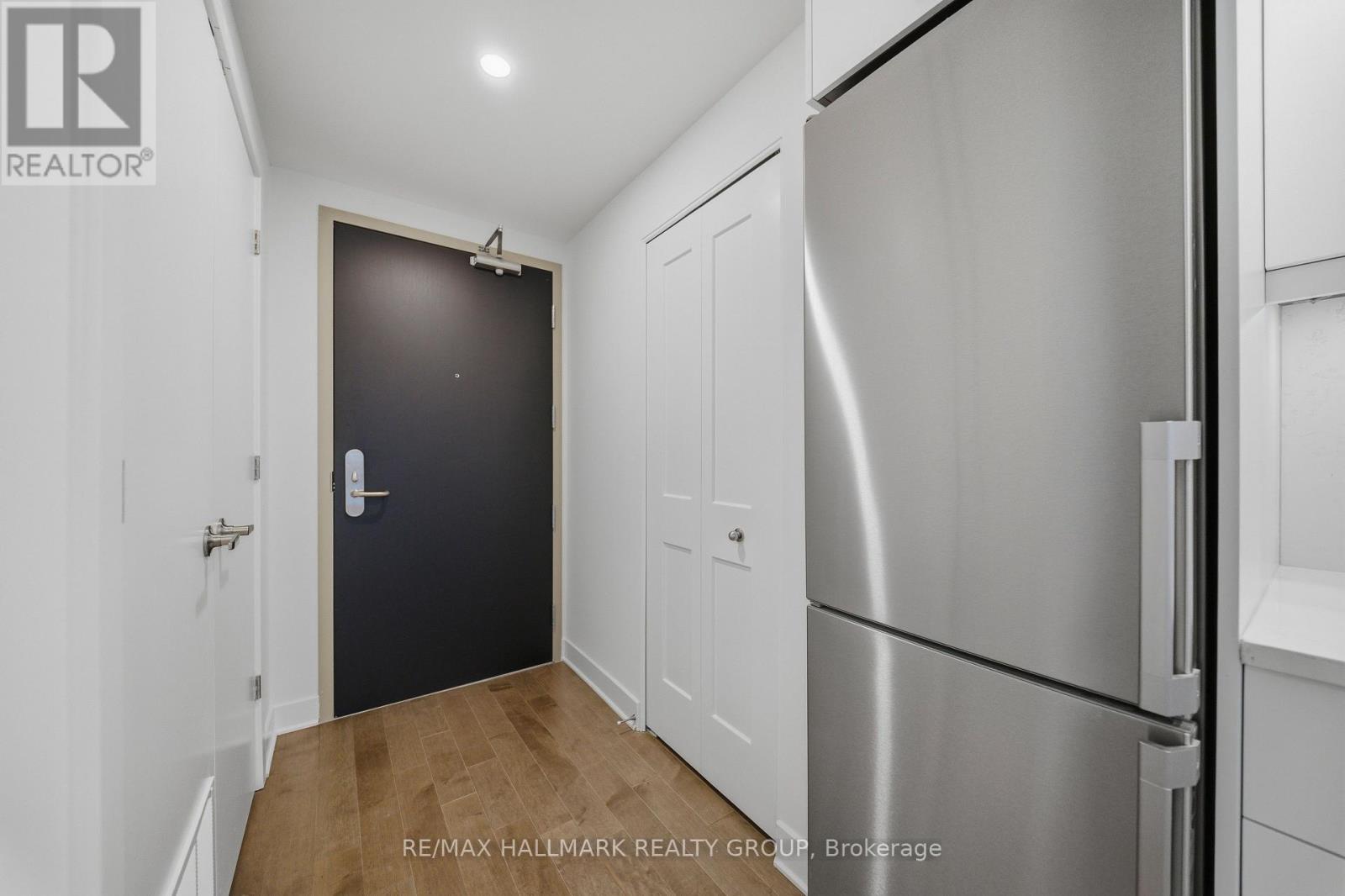 308 - 180 George Street, Ottawa, Ontario  K1N 0G8 - Photo 4 - X12985162