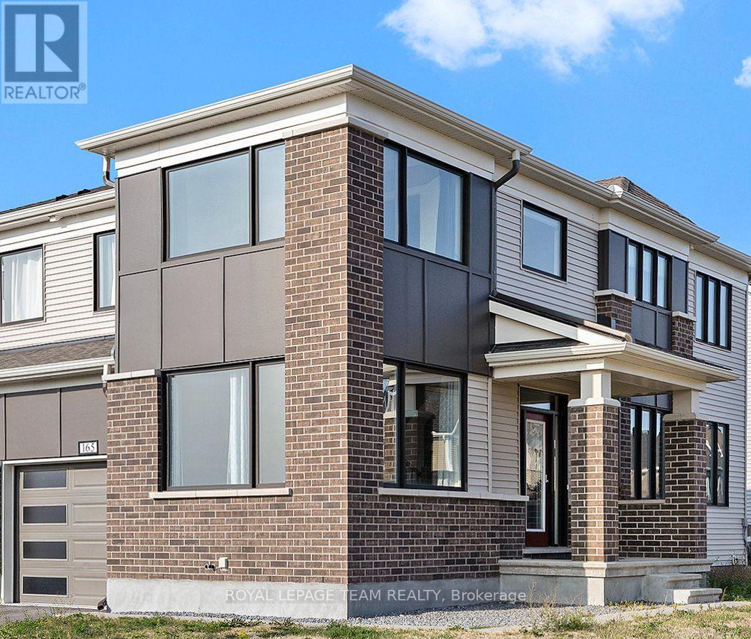 165 Yearling Circle, Ottawa, Ontario  K0A 2Z0 - Photo 2 - X12985178