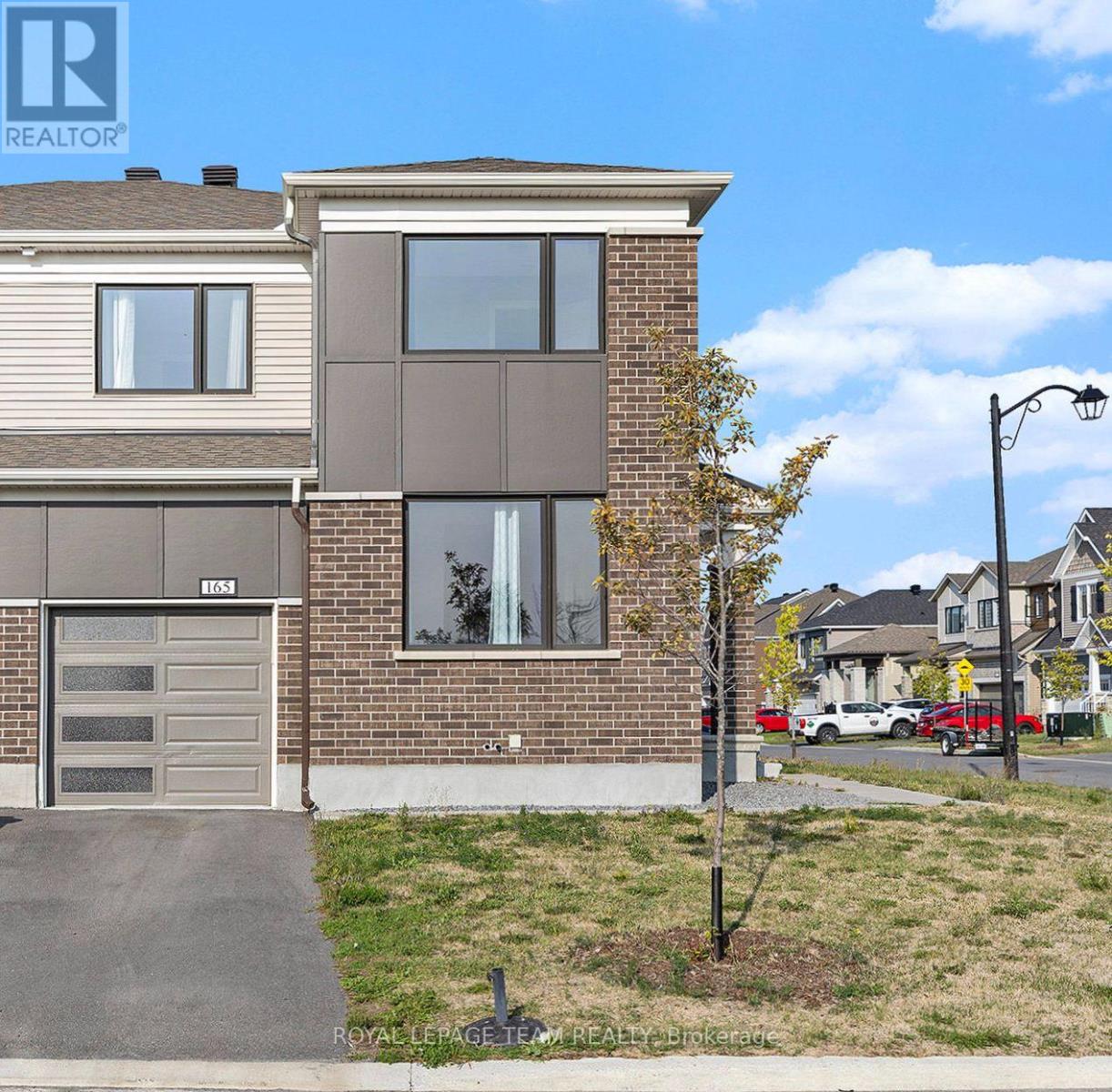 165 Yearling Circle, Ottawa, Ontario  K0A 2Z0 - Photo 3 - X12985178