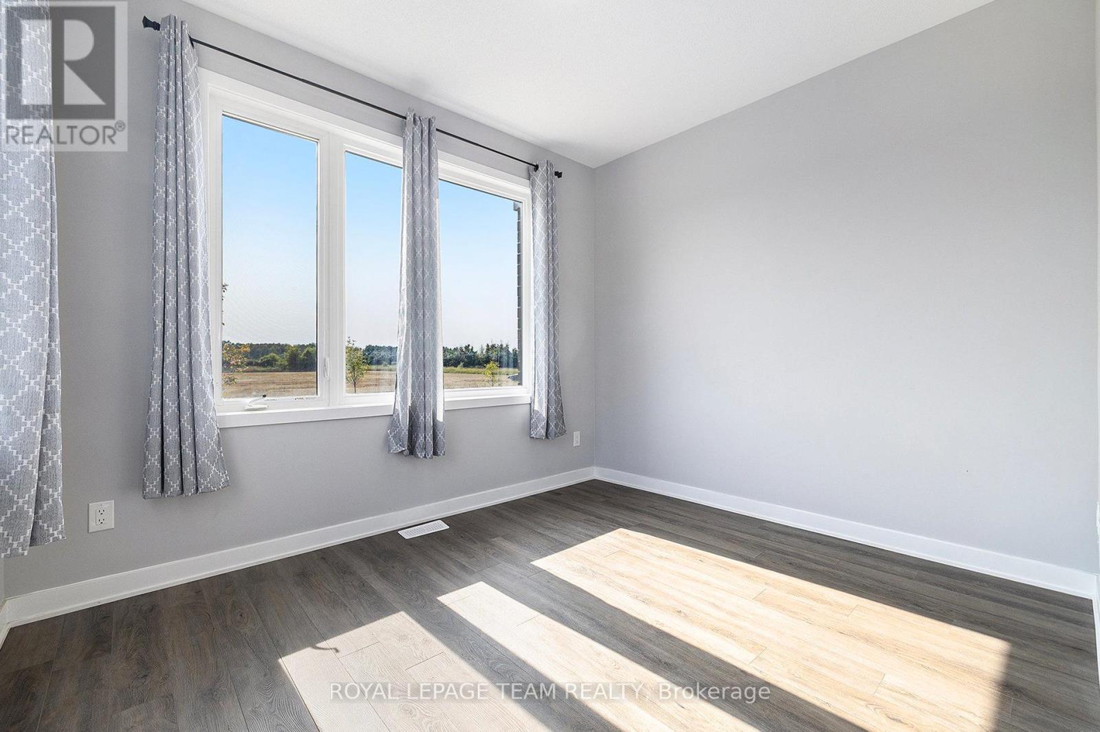 165 Yearling Circle, Ottawa, Ontario  K0A 2Z0 - Photo 7 - X12985178