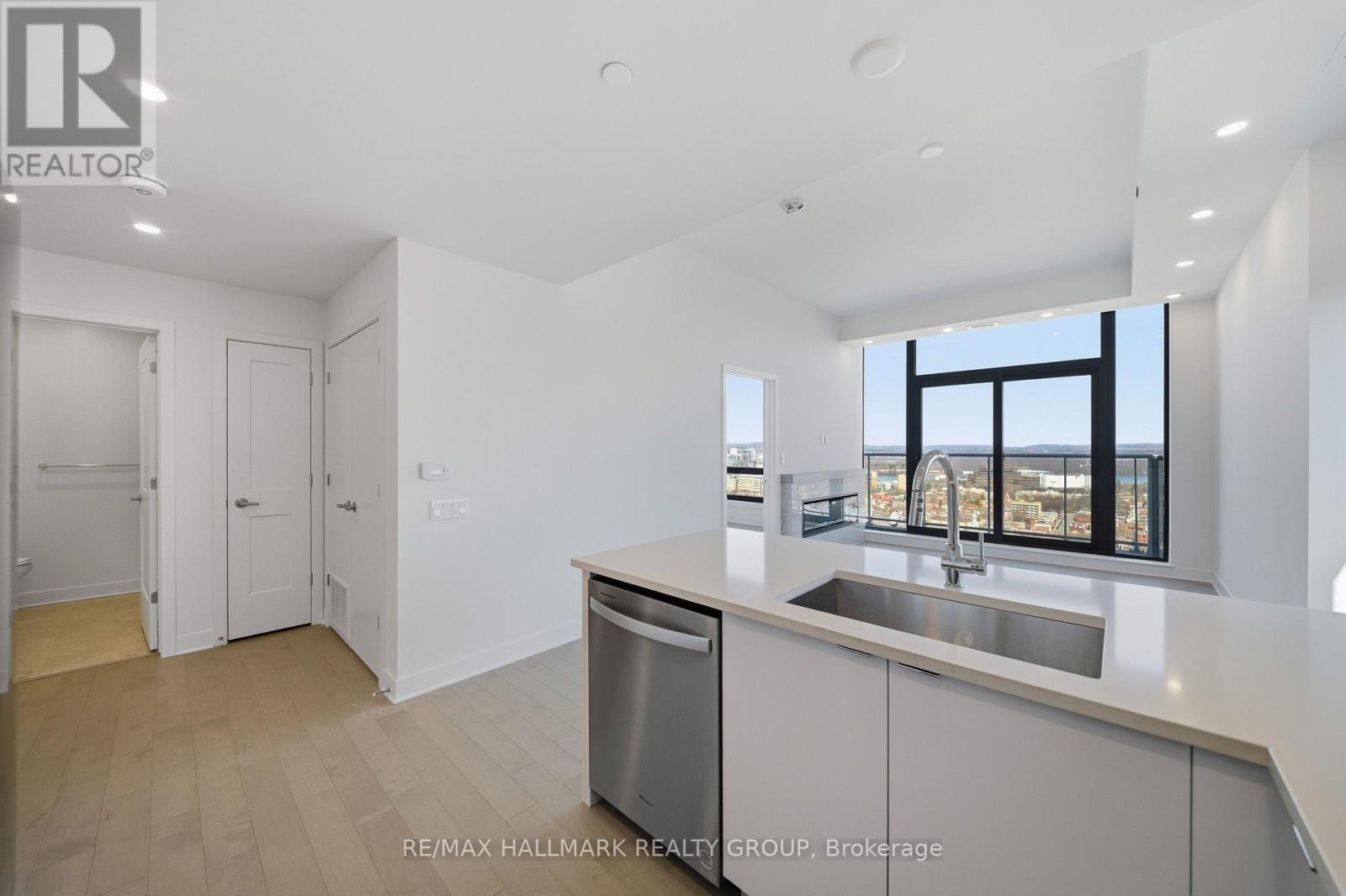 2605 - 180 George Street, Ottawa, Ontario  K1N 0G8 - Photo 10 - X12985190