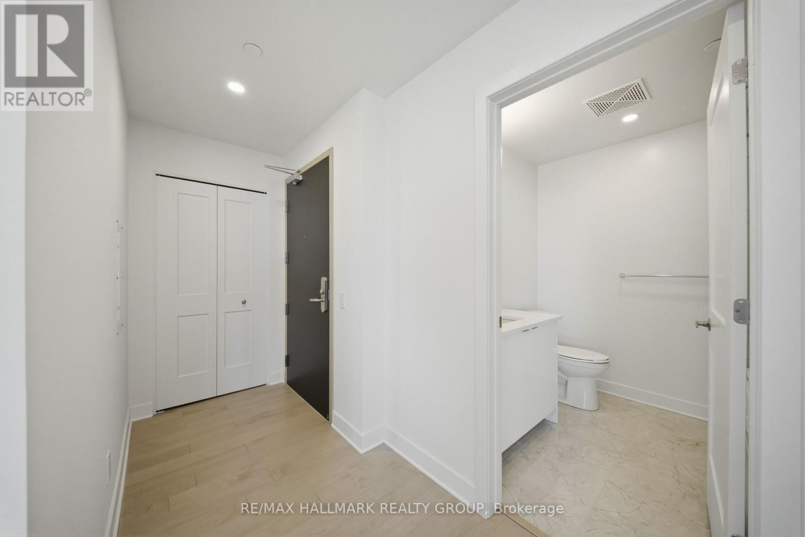 2605 - 180 George Street, Ottawa, Ontario  K1N 0G8 - Photo 4 - X12985190