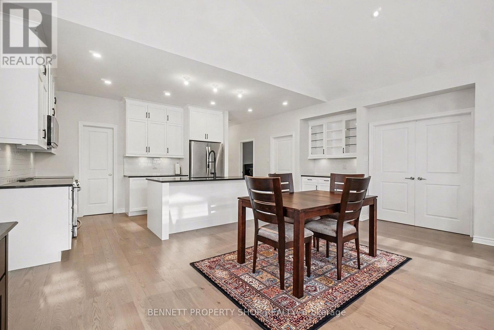 621 Enclave Lane, Clarence-Rockland, Ontario  K4K 0M8 - Photo 5 - X12985192