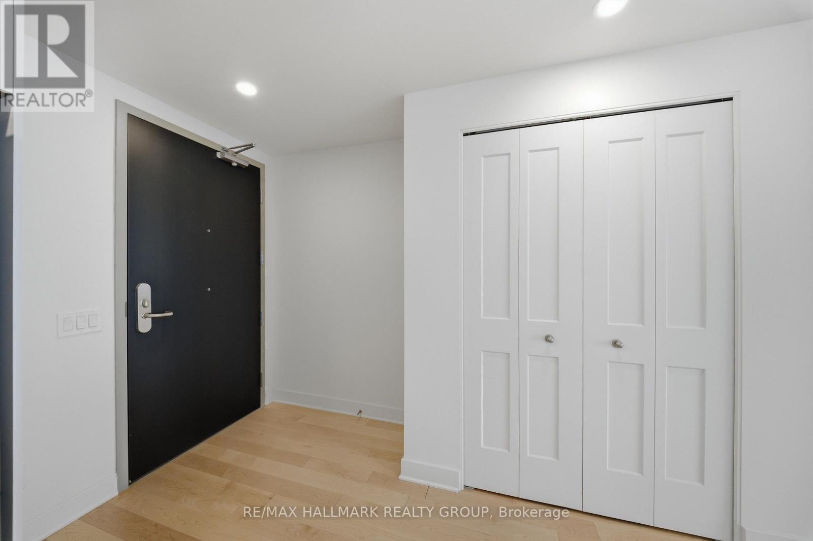 1703 - 180 George Street, Ottawa, Ontario  K1N 0G8 - Photo 4 - X12985208