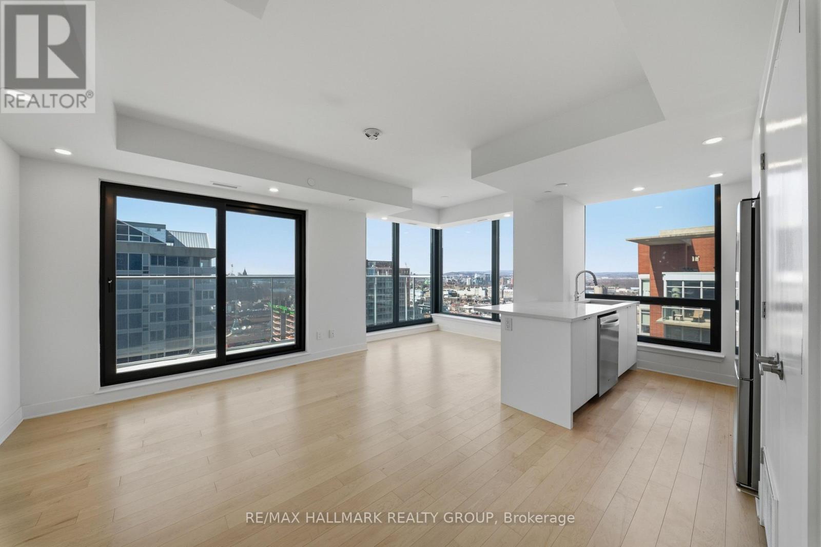 2202 - 180 George Street, Ottawa, Ontario  K1N 0G8 - Photo 10 - X12985214