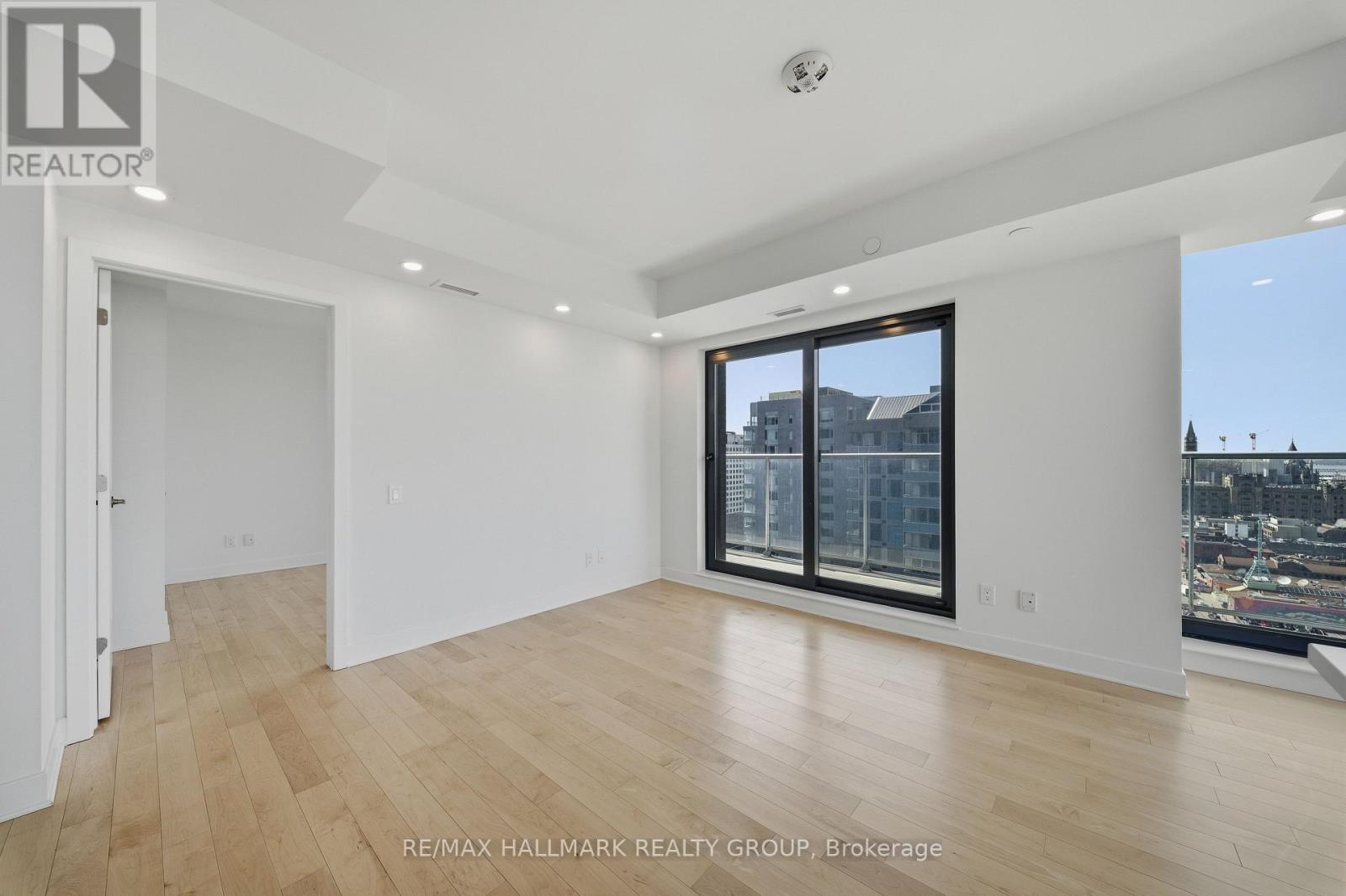 2202 - 180 George Street, Ottawa, Ontario  K1N 0G8 - Photo 15 - X12985214