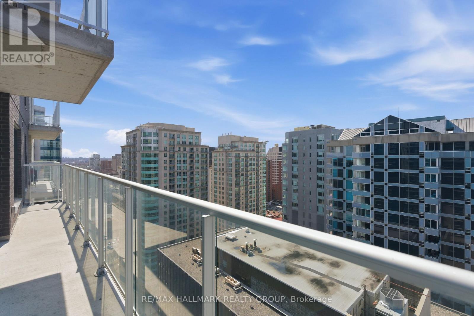 2202 - 180 George Street, Ottawa, Ontario  K1N 0G8 - Photo 3 - X12985214