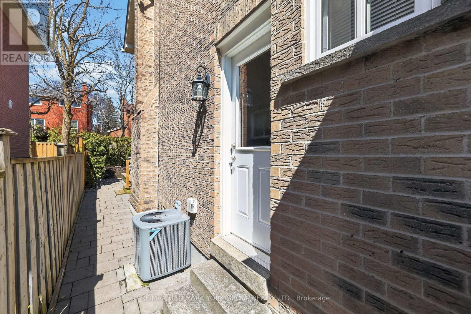 26 Mendys Forest, Aurora, Ontario  L4G 5A4 - Photo 37 - N12981156