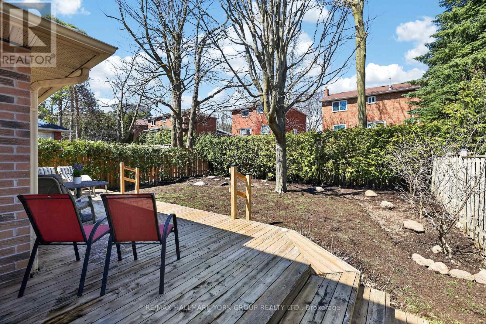 26 Mendys Forest, Aurora, Ontario  L4G 5A4 - Photo 39 - N12981156