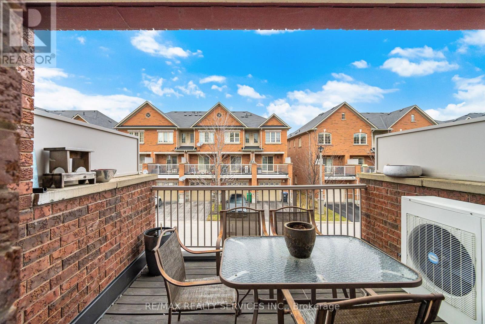 30 Peach Drive W, Brampton, Ontario  L6R 0W5 - Photo 21 - W12984232