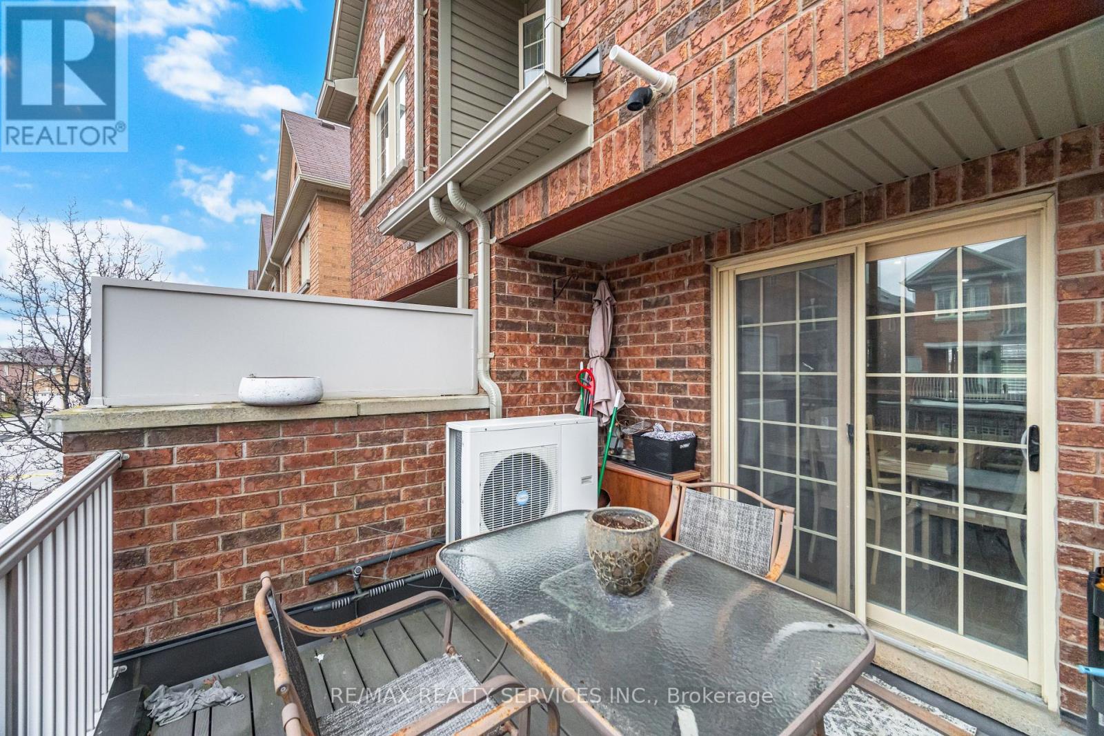 30 Peach Drive W, Brampton, Ontario  L6R 0W5 - Photo 23 - W12984232