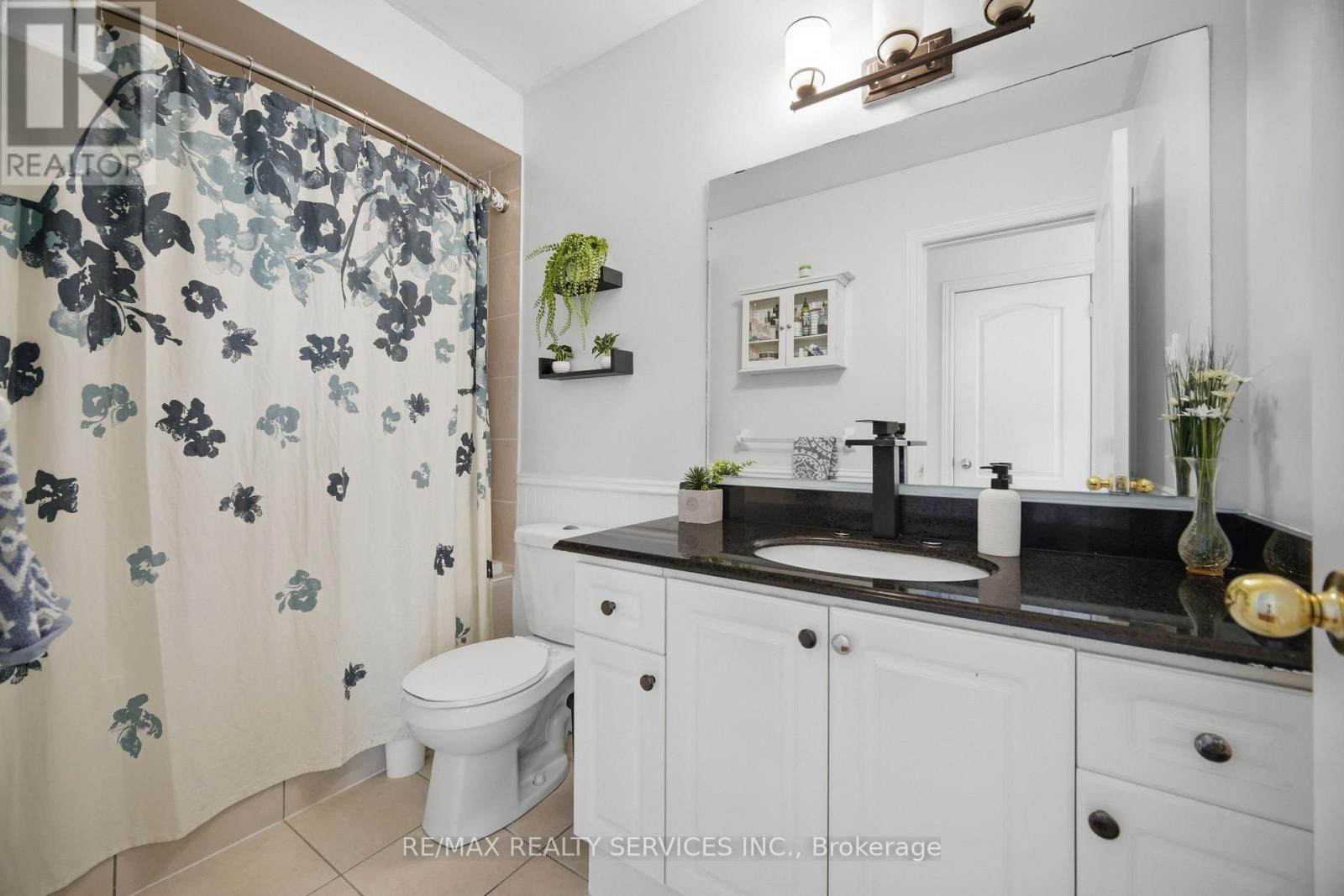 30 Peach Drive W, Brampton, Ontario  L6R 0W5 - Photo 30 - W12984232