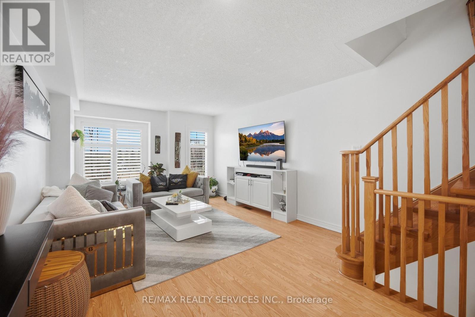 30 Peach Drive W, Brampton, Ontario  L6R 0W5 - Photo 20 - W12984232