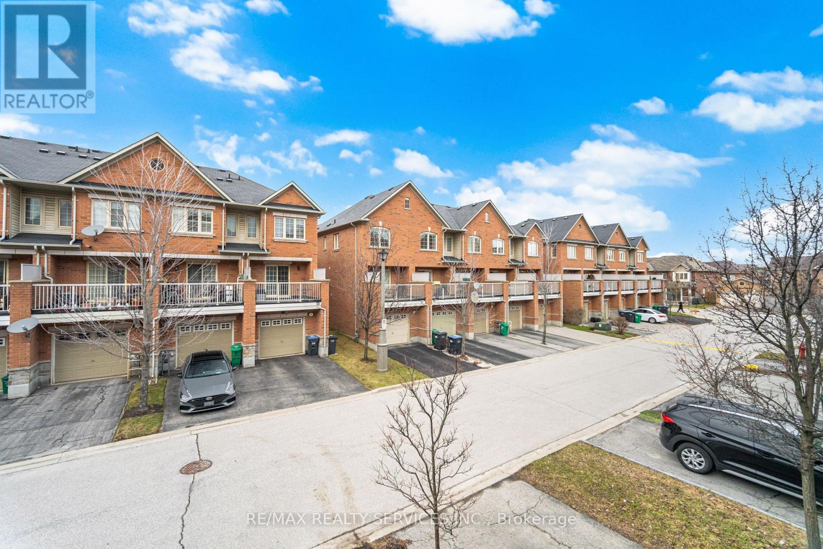 30 Peach Drive W, Brampton, Ontario  L6R 0W5 - Photo 24 - W12984232