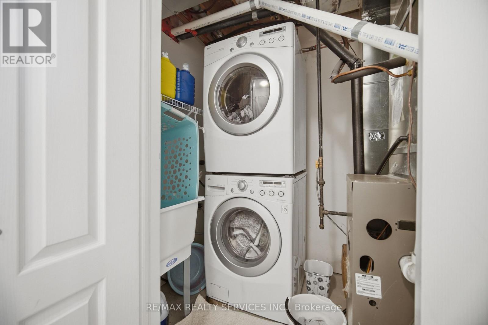 30 Peach Drive W, Brampton, Ontario  L6R 0W5 - Photo 37 - W12984232