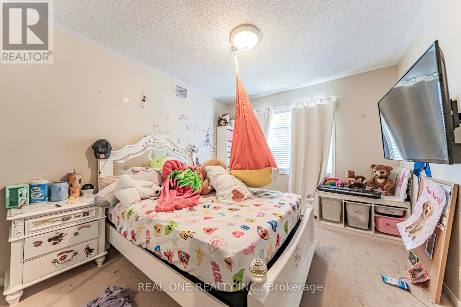 37 Bilbrough Street, Aurora, Ontario  L4G 7W3 - Photo 23 - N12980528