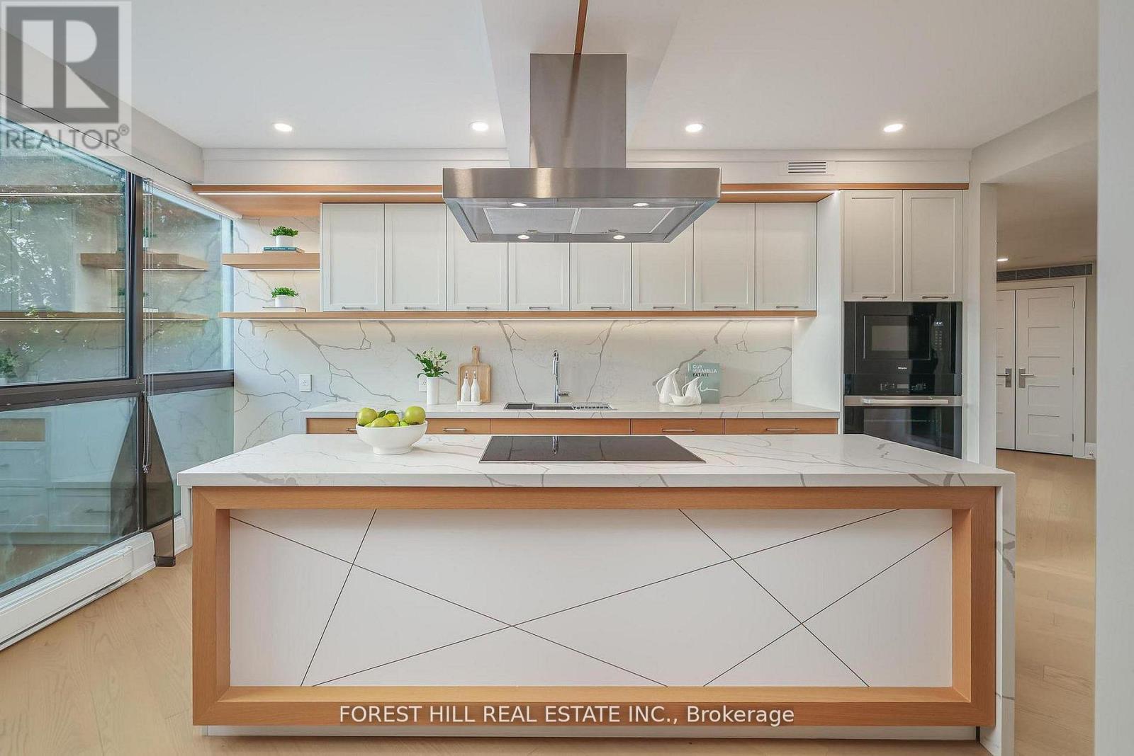 301 - 342 Spadina Road, Toronto, Ontario M5P 2V4 - Photo 12 - C12984956