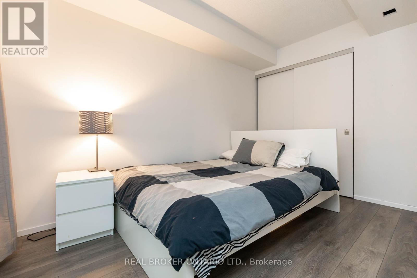 606 - 159 Dundas Street E, Toronto, Ontario  M5B 1E4 - Photo 12 - C12984974