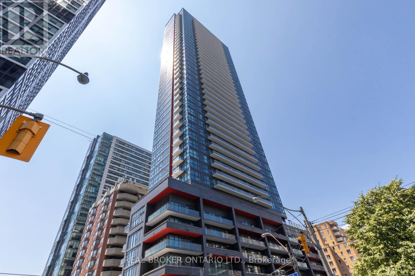 606 - 159 Dundas Street E, Toronto, Ontario  M5B 1E4 - Photo 2 - C12984974