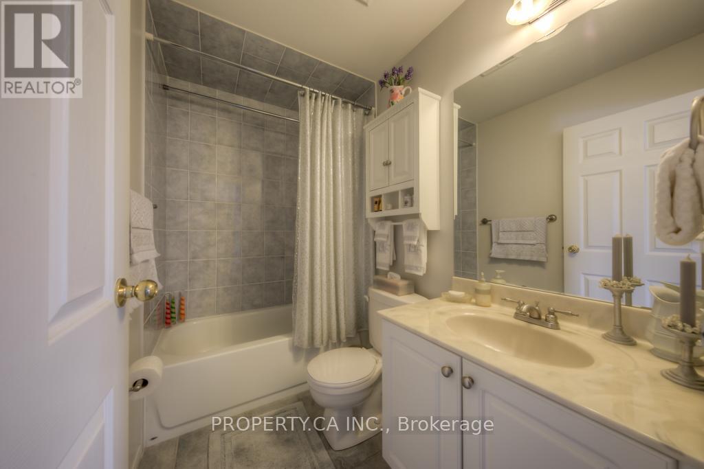 301 - 778 Sheppard Avenue W, Toronto, Ontario M3H 6B7 - Photo 15 - C12984992
