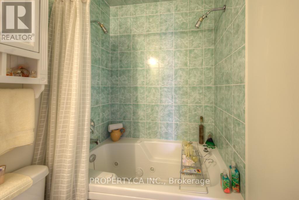 301 - 778 Sheppard Avenue W, Toronto, Ontario M3H 6B7 - Photo 17 - C12984992
