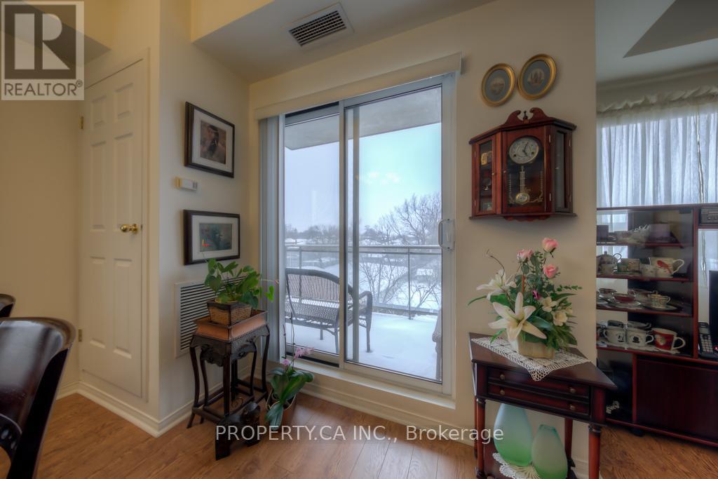 301 - 778 Sheppard Avenue W, Toronto, Ontario M3H 6B7 - Photo 6 - C12984992