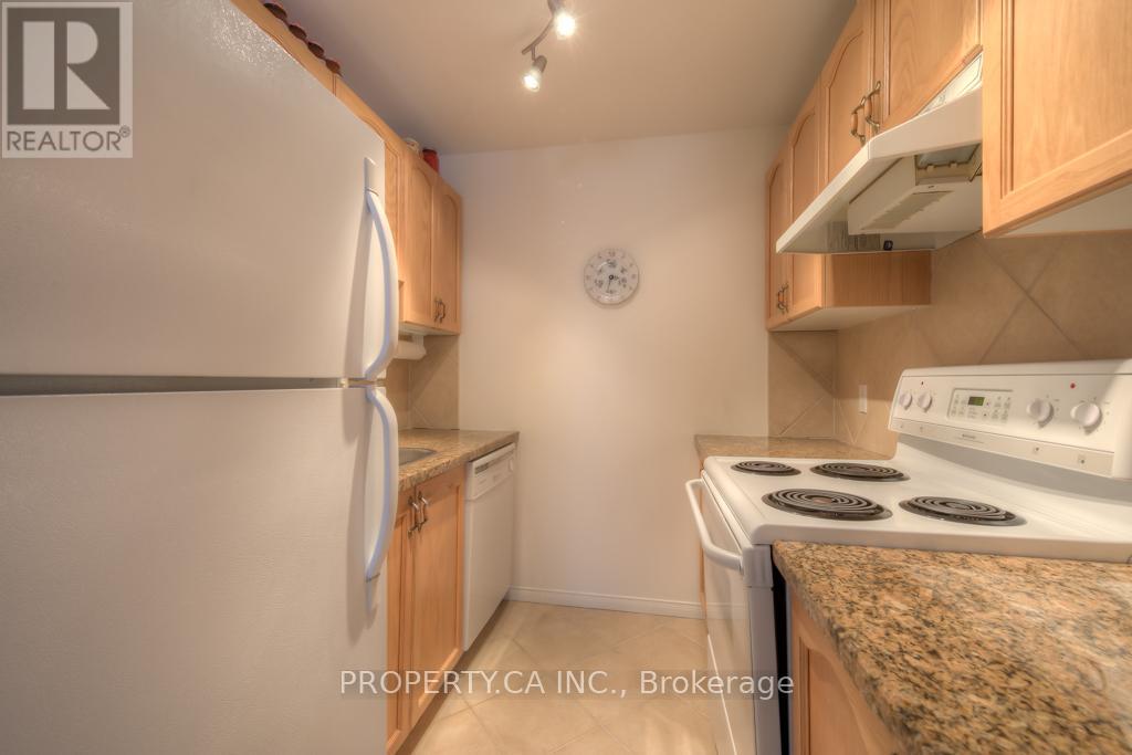 301 - 778 Sheppard Avenue W, Toronto, Ontario M3H 6B7 - Photo 8 - C12984992