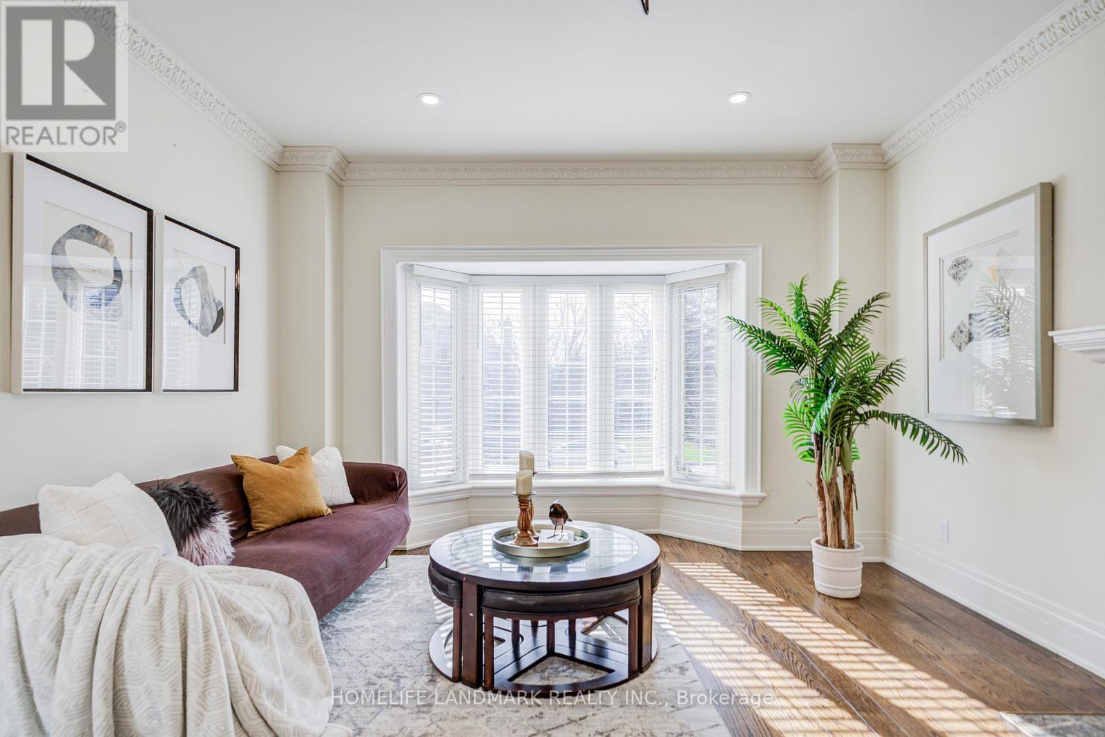 21 Kirkdale Crescent, Toronto, Ontario  M3B 2J7 - Photo 11 - C12985148