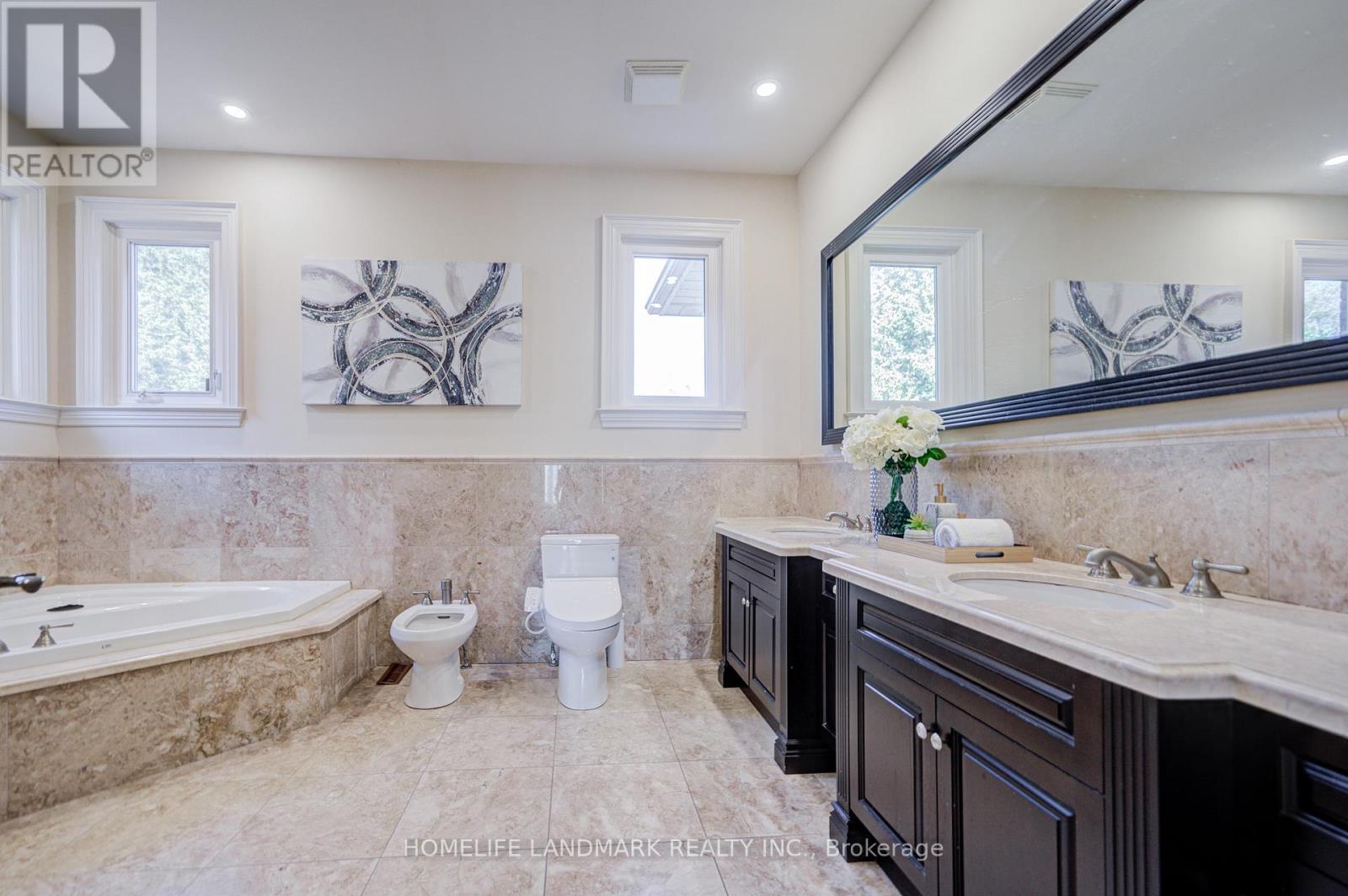 21 Kirkdale Crescent, Toronto, Ontario  M3B 2J7 - Photo 27 - C12985148