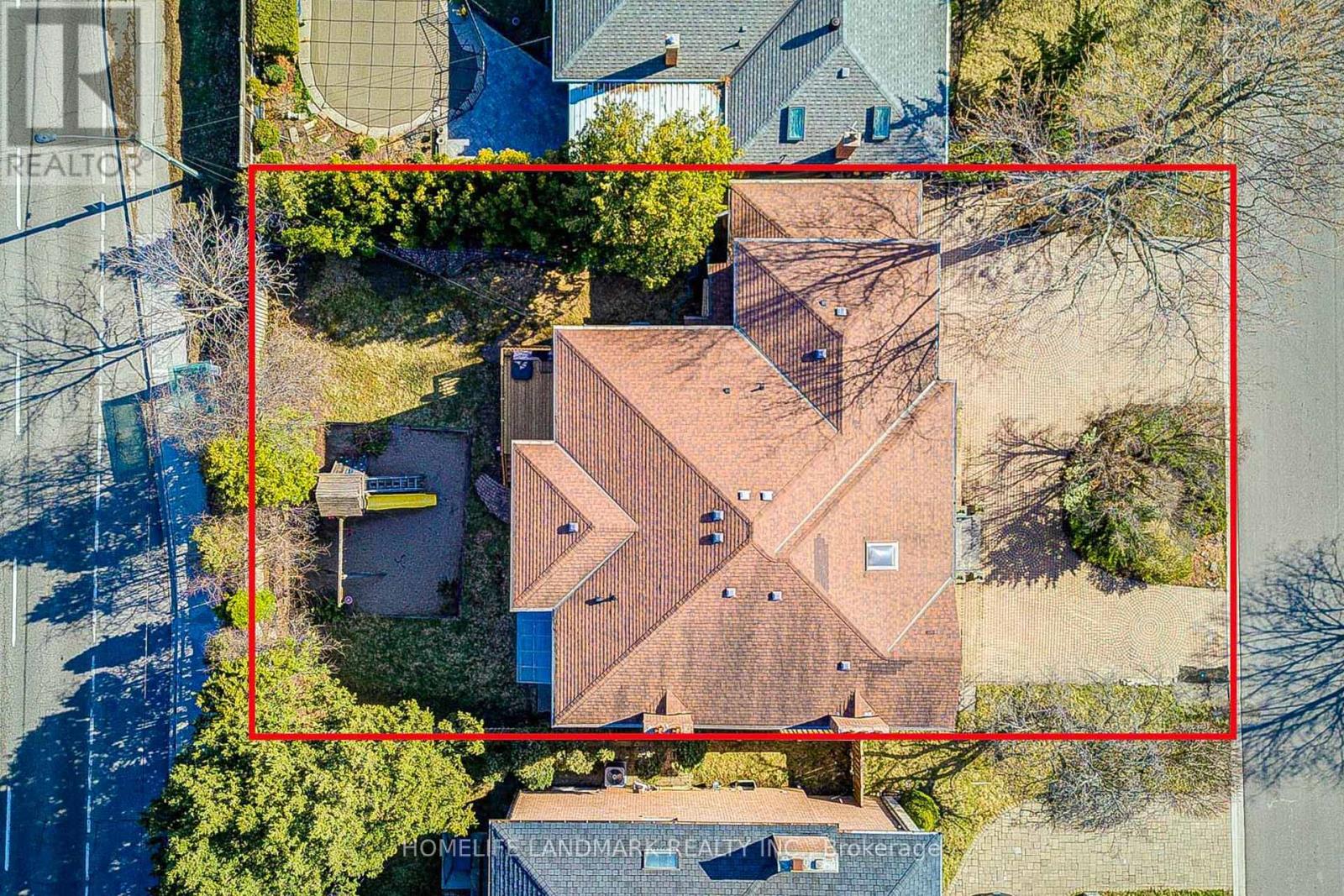 21 Kirkdale Crescent, Toronto, Ontario  M3B 2J7 - Photo 45 - C12985148