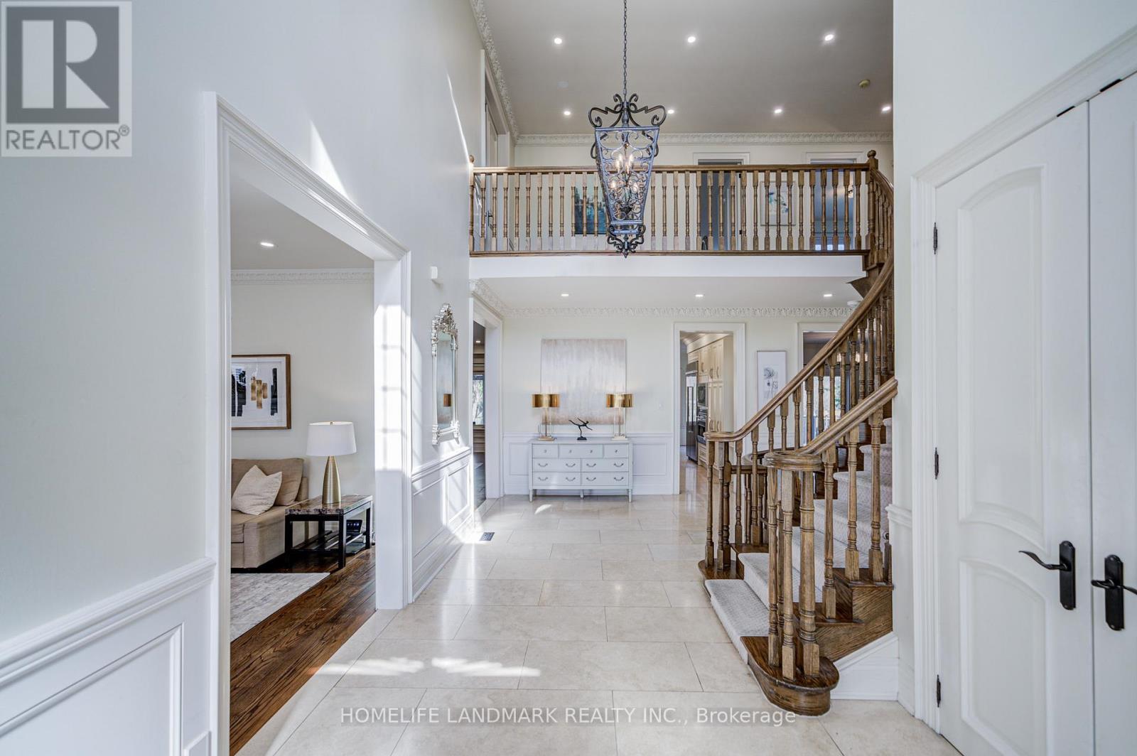 21 Kirkdale Crescent, Toronto, Ontario  M3B 2J7 - Photo 7 - C12985148