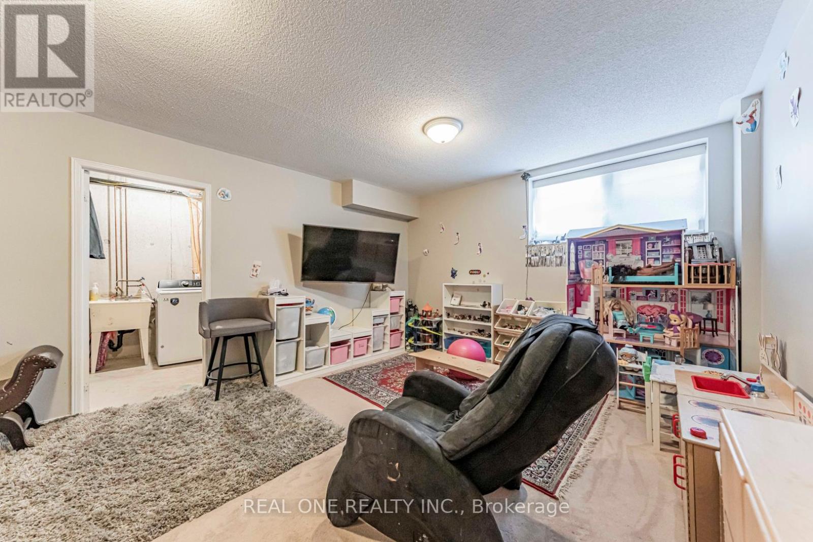 37 Bilbrough Street, Aurora, Ontario  L4G 7W3 - Photo 30 - N12980528