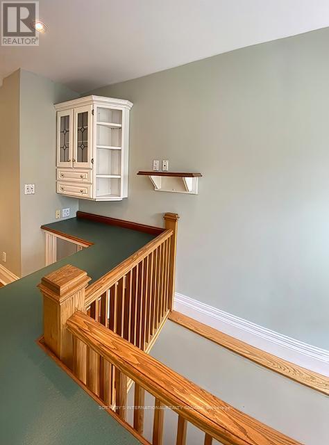 Main + Lower - 21 Melgund Road, Toronto (Casa Loma), Ontario  M5R 1Z9 - Photo 12 - C12985180