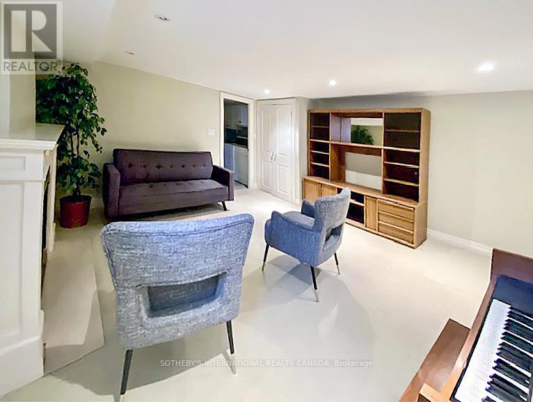 Main + Lower - 21 Melgund Road, Toronto (Casa Loma), Ontario  M5R 1Z9 - Photo 19 - C12985180