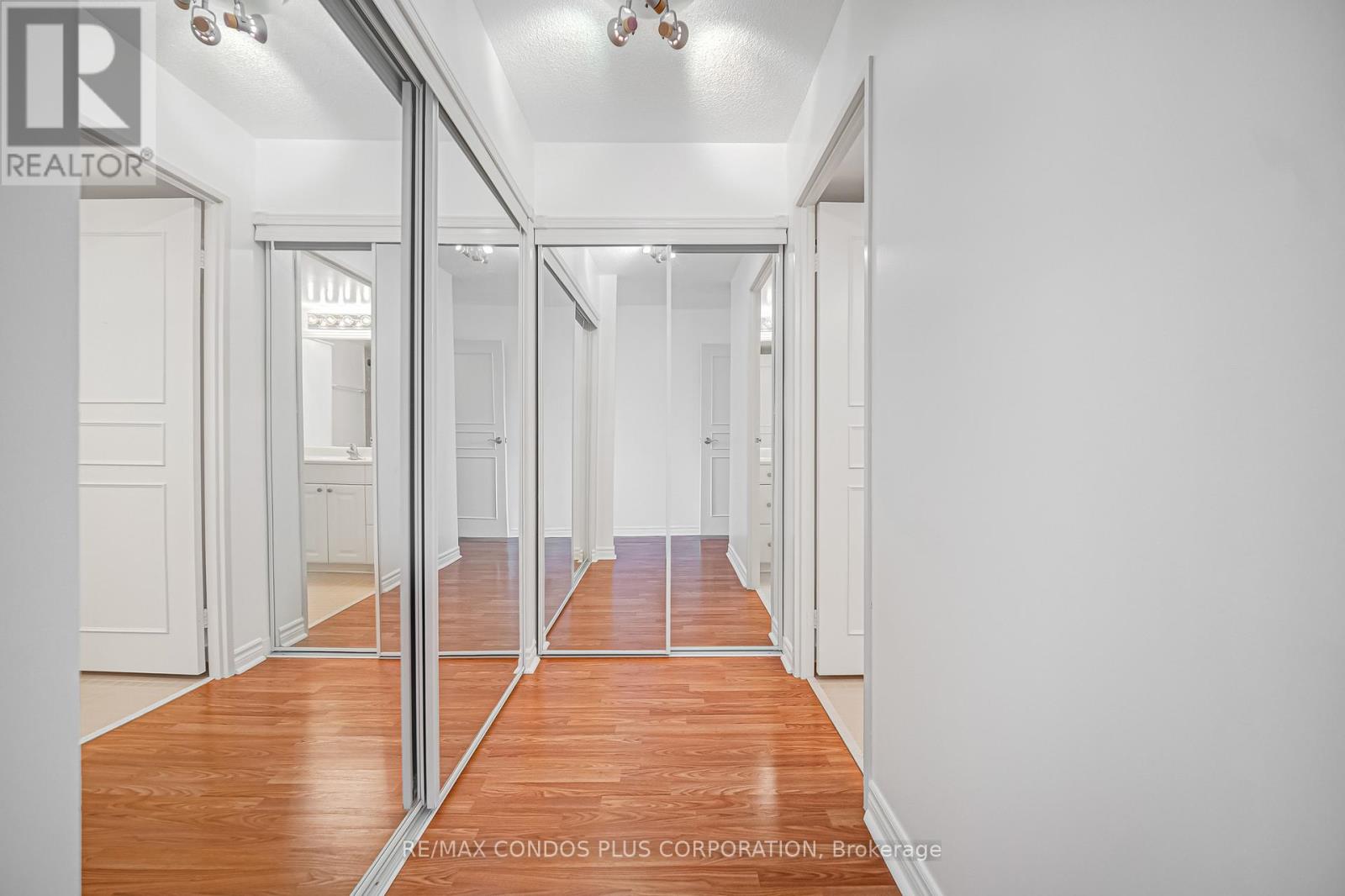 803 - 62 Wellesley Street W, Toronto, Ontario  M5S 2X3 - Photo 23 - C12985224